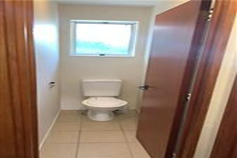 Photo of property in 2/94 Peverel Street, Riccarton, Christchurch, 8041