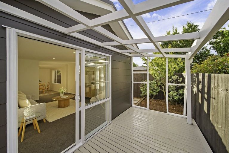 Photo of property in 15 Roberts Road, Hei Hei, Christchurch, 8042