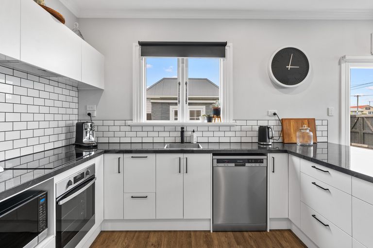 Photo of property in 21 Larkworthy Street, Saint Kilda, Dunedin, 9012