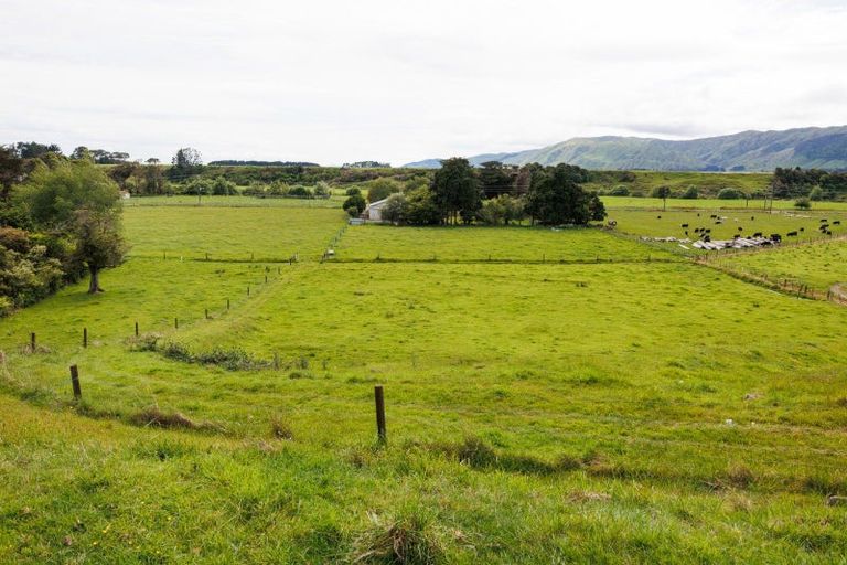 Photo of property in 71 Engles Road, Shannon, 4821