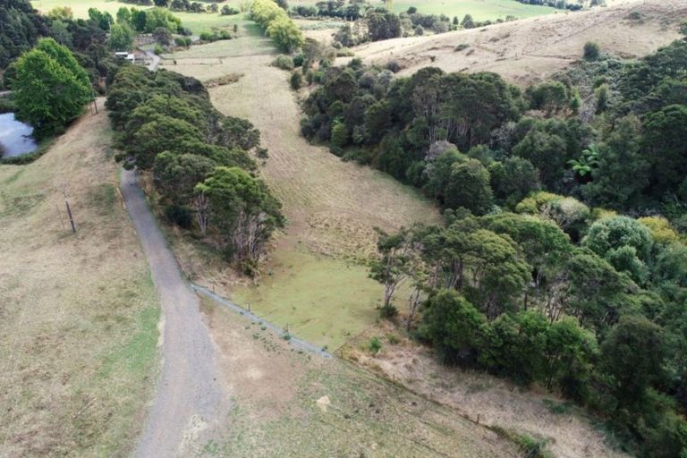 Photo of property in 68 Head Road, Hunua, Papakura, 2583