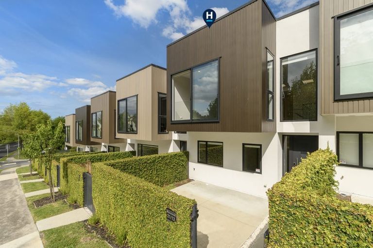 Photo of property in 21/12 Westmorland Rise, Bethlehem, Tauranga, 3110