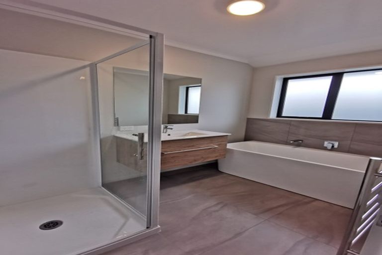 Photo of property in 32a Moore Street, Rolleston, 7614