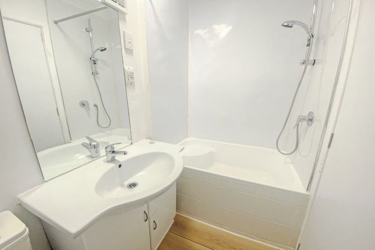 Photo of property in Avon Flats, 20/217 The Terrace, Wellington Central, Wellington, 6011