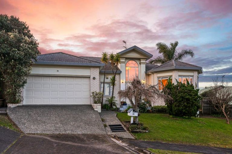 Photo of property in 21 Cinnabar Place, Westgate, Auckland, 0614