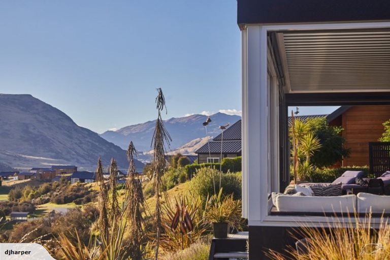 Photo of property in 5 Kintyre Court, Jacks Point, Queenstown, 9371