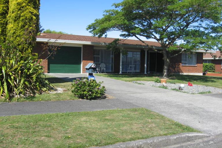 Photo of property in 25 Shelton Place, Feilding, 4702
