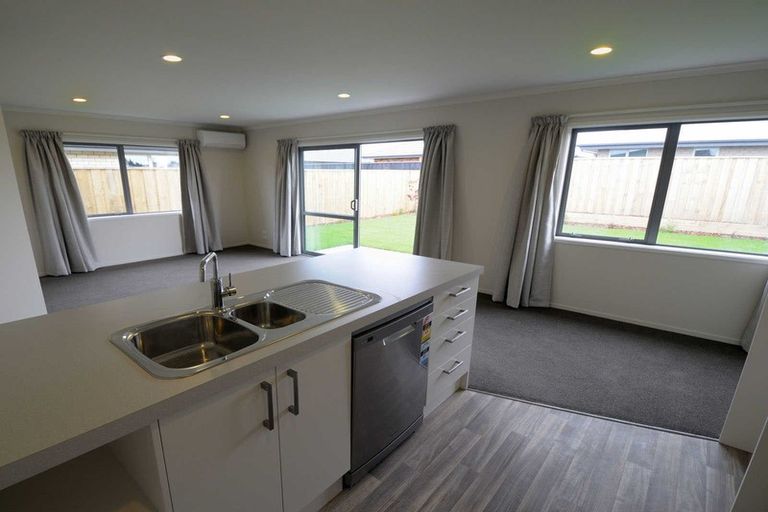 Photo of property in 6 Liddington Drive, Rolleston, 7615