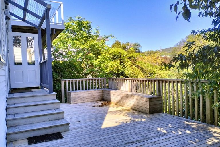 Photo of property in 50 Kenya Street, Ngaio, Wellington, 6035