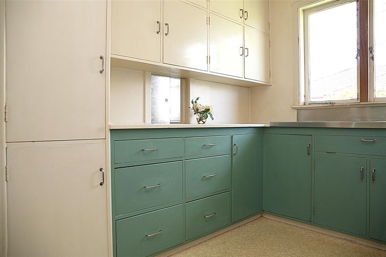 Photo of property in 32 Youngs Road, Papakura, 2110