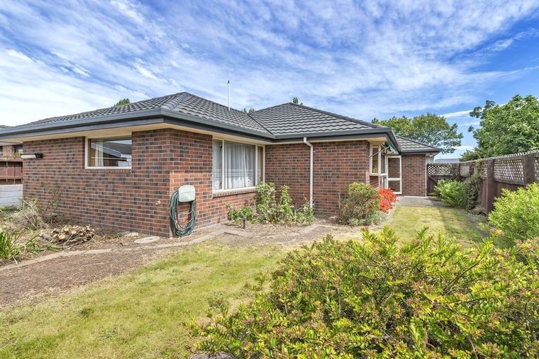 Photo of property in 128 Yaldhurst Road, Sockburn, Christchurch, 8042