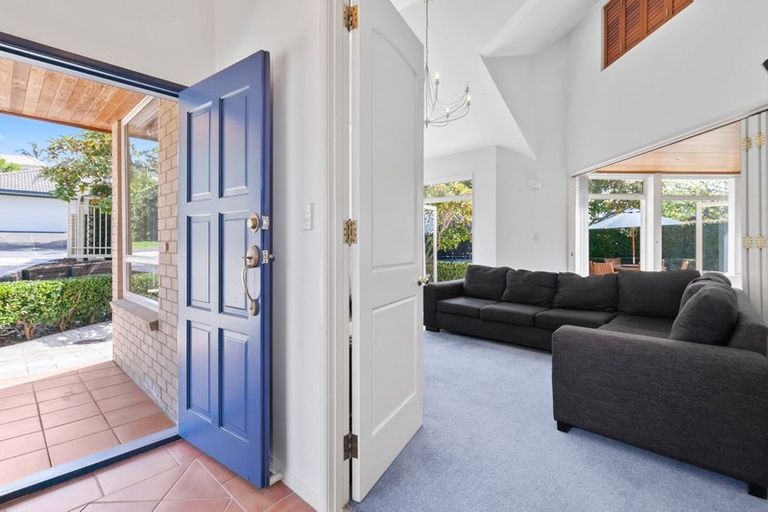 Photo of property in 2 Excelsa Place, Albany, Auckland, 0632