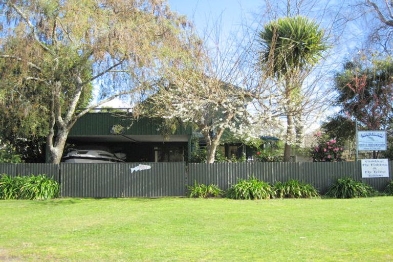 Photo of property in 33 Te Heuheu Parade, Tauranga Taupo, Turangi, 3382