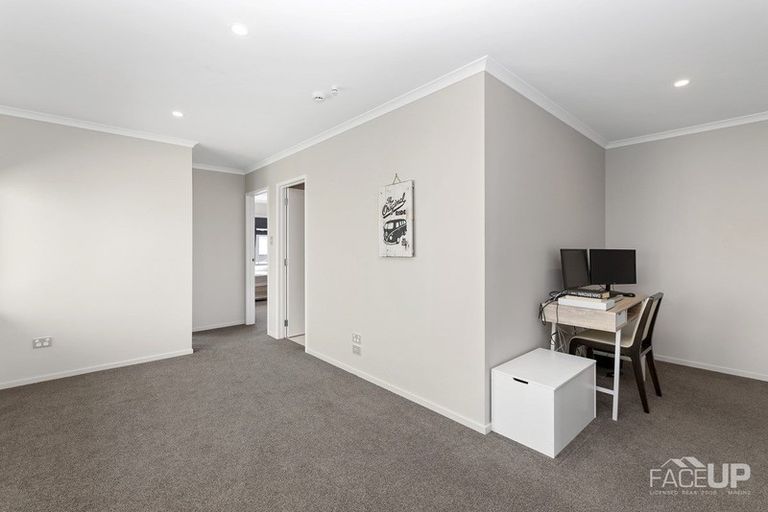 Photo of property in 6 Tuatua Road, Hobsonville, Auckland, 0616