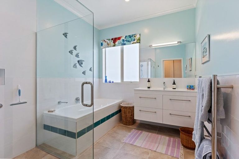 Photo of property in 22 Tamihana Street, Otaki, 5512