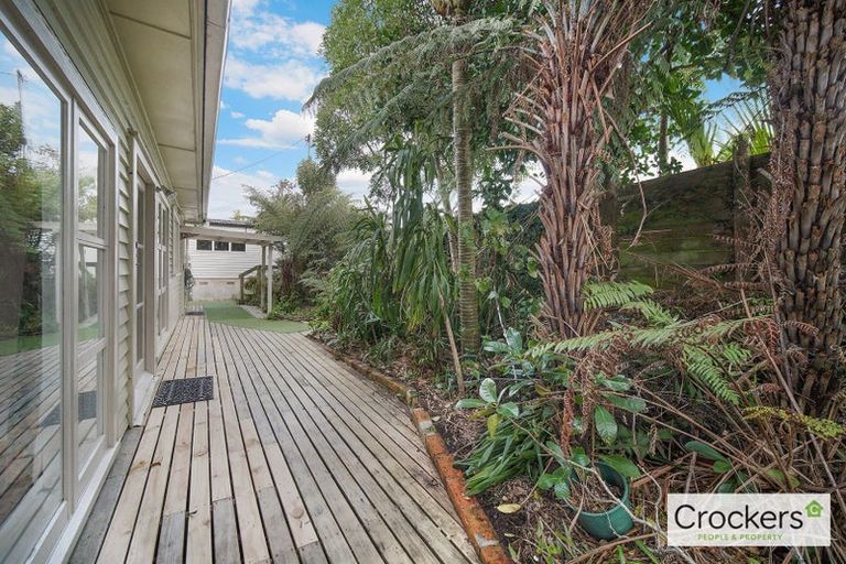 Photo of property in 29 Sunset Road, Totara Vale, Auckland, 0632