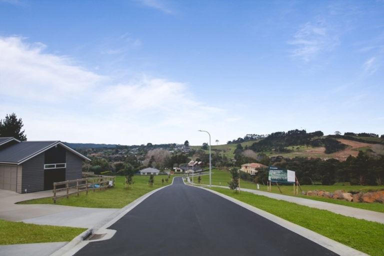 Photo of property in 95 Solan Drive, Waimauku, 0812