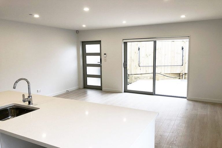 Photo of property in 40b Chippendale Crescent, Birkdale, Auckland, 0626