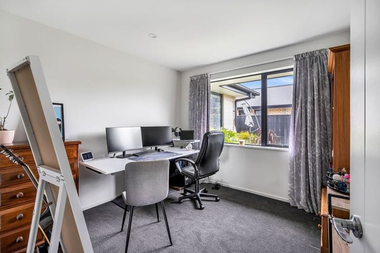 Photo of property in 24 Awatere Street, Pegasus, 7612