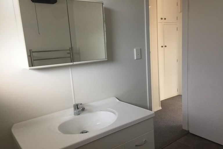 Photo of property in 1/41 Lyndon Street, Riccarton, Christchurch, 8041