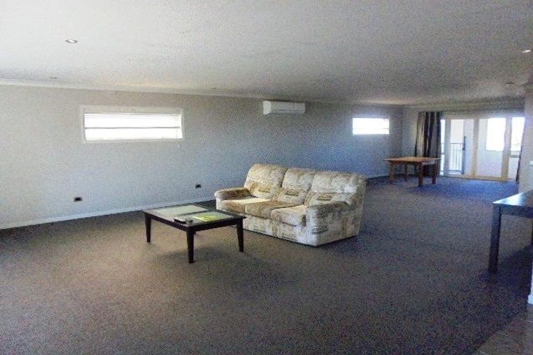 Photo of property in 435 Marine Parade, Napier South, Napier, 4110