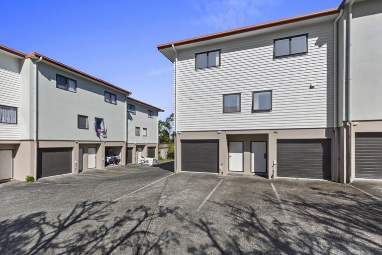 Photo of property in 11/46 Carlos Drive, Flat Bush, Auckland, 2016