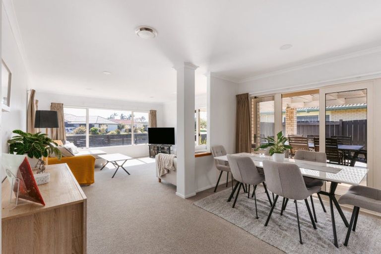 Photo of property in 27 Pacific Cove Drive, Papamoa Beach, Papamoa, 3118
