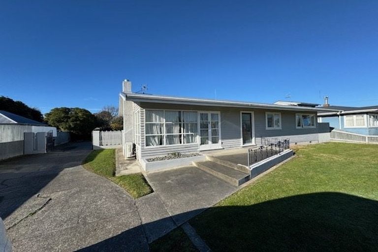 Photo of property in 48 Bright Crescent, Maraenui, Napier, 4110