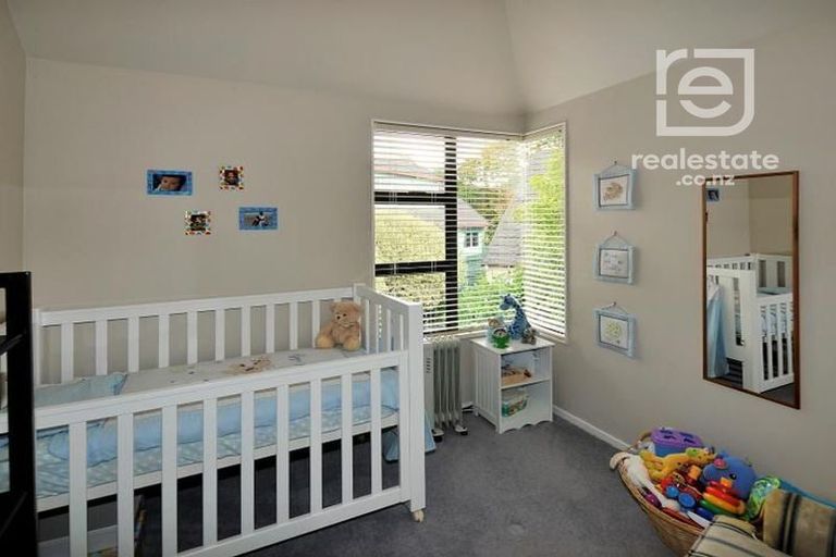 Photo of property in 2/30 Uppingham Crescent, Hillcrest, Auckland, 0627