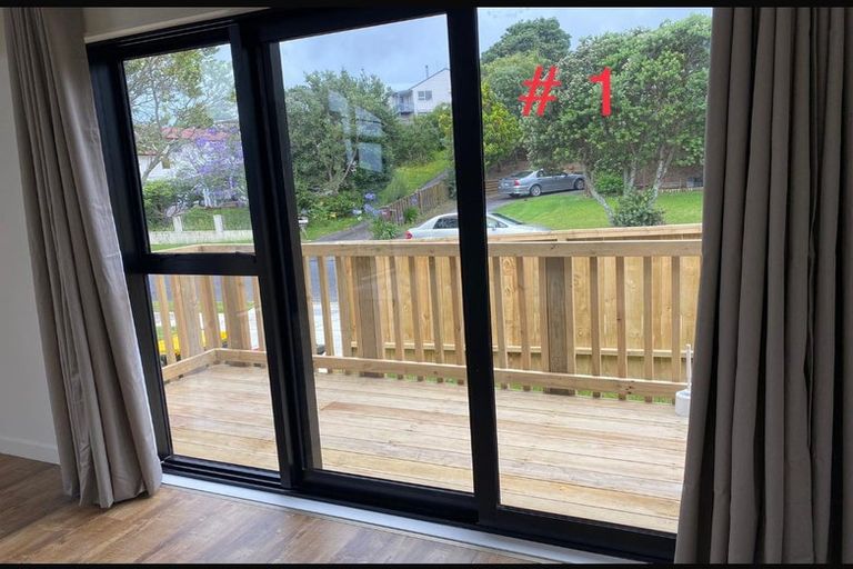 Photo of property in 24 Lewisham Street, Highland Park, Auckland, 2010