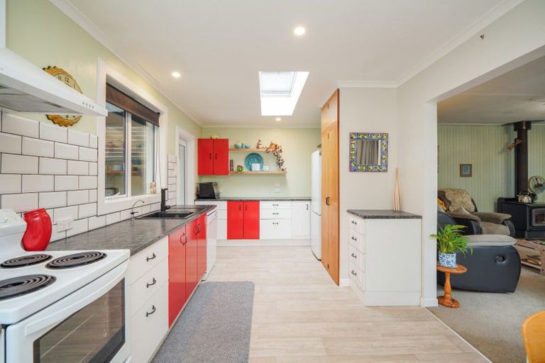 Photo of property in 100 Marama Avenue North, Otatara, Invercargill, 9879