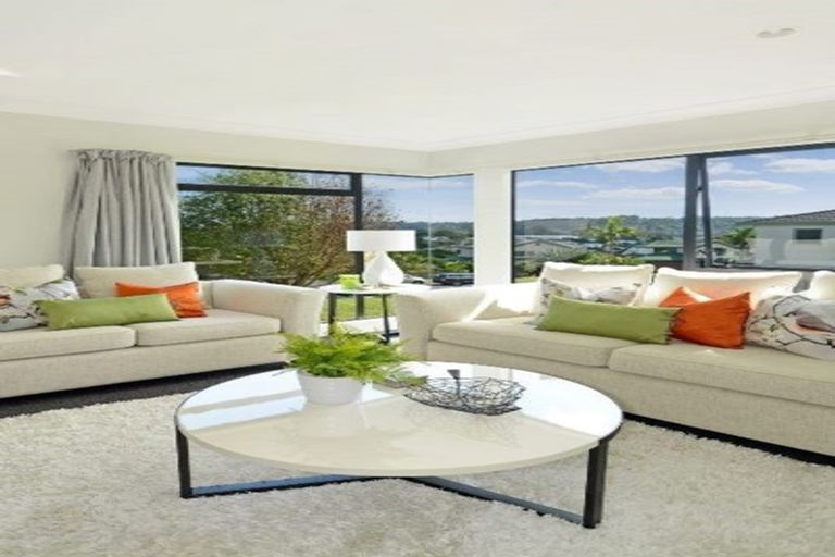 Photo of property in 20 Stephanie Close, Glenfield, Auckland, 0629