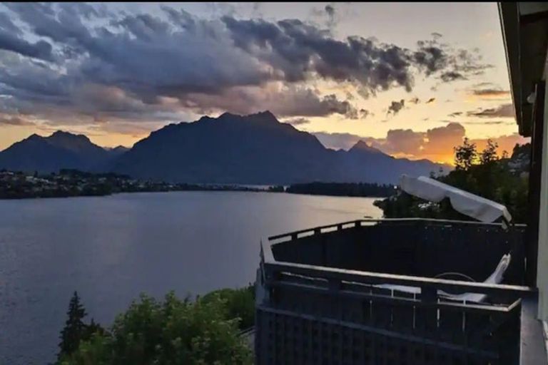 Photo of property in 34 Golden Terrace, Queenstown, 9300