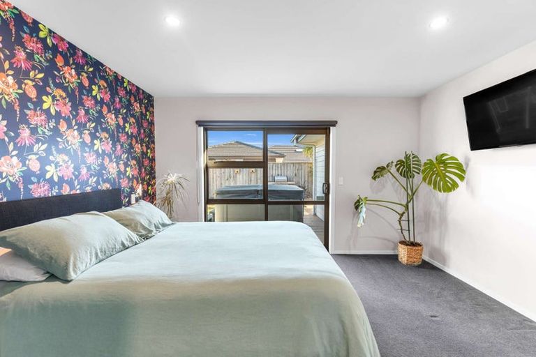 Photo of property in 17 Story Street, Foxton Beach, Foxton, 4815