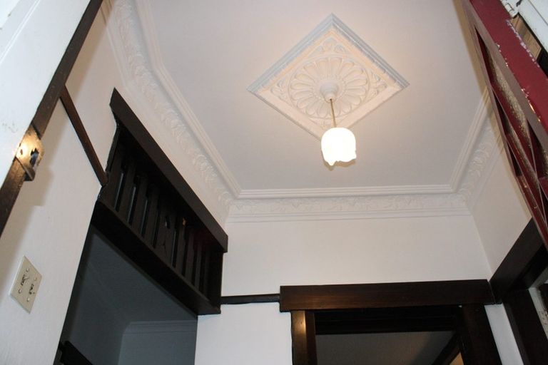 Photo of property in 100 Nairn Street, Mount Cook, Wellington, 6011