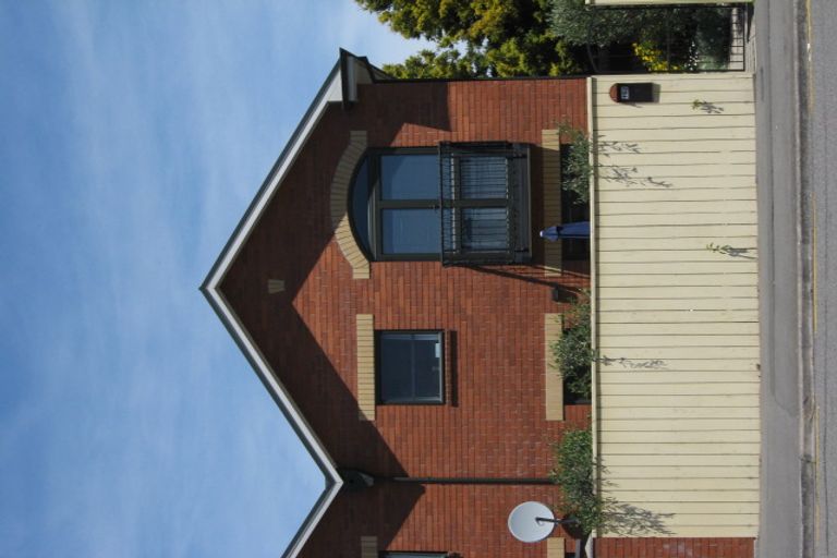 Photo of property in 152 Edgeware Road, Edgeware, Christchurch, 8013