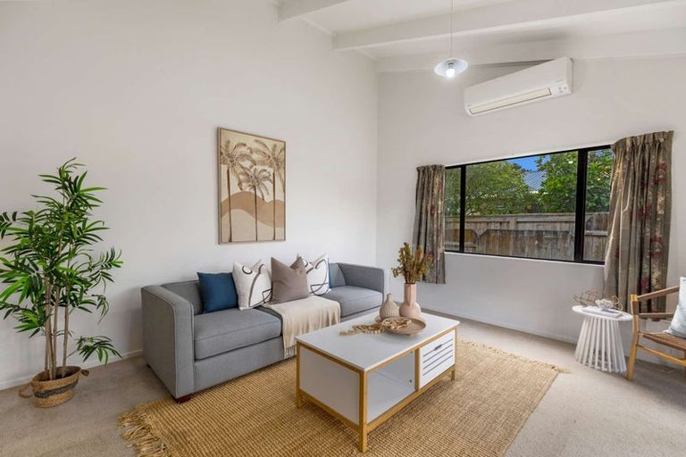 Photo of property in 9 Cousins Avenue East, Foxton Beach, Foxton, 4815