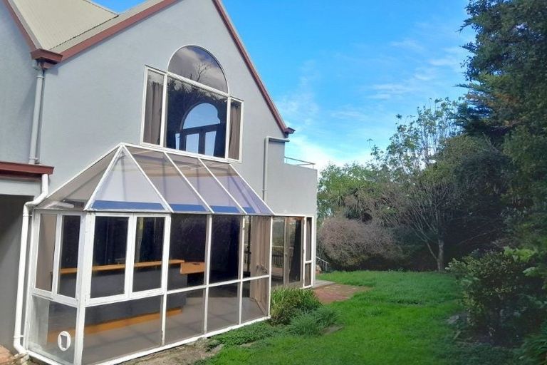 Photo of property in 14 Pentre Terrace, Cashmere, Christchurch, 8022