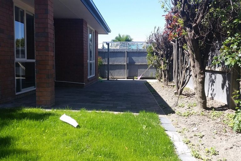 Photo of property in 84a Wharenui Road, Upper Riccarton, Christchurch, 8041