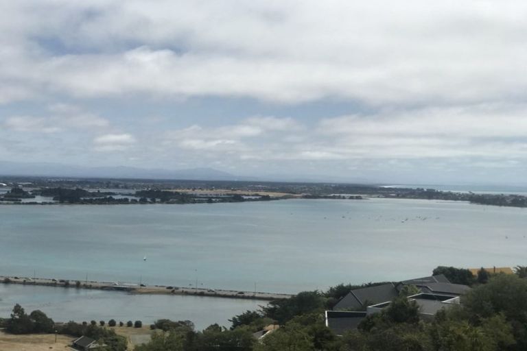 Photo of property in 11b Inverness Lane, Redcliffs, Christchurch, 8081