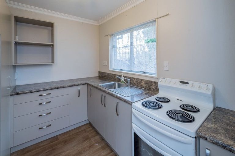Photo of property in 2 Puriri Place, Levin, 5510