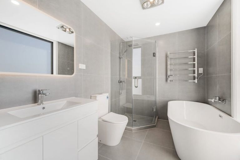 Photo of property in 61a Marendellas Drive, Bucklands Beach, Auckland, 2014