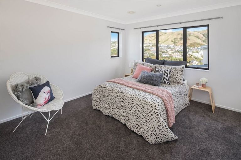 Photo of property in 32 Mauldeth Terrace, Churton Park, Wellington, 6037