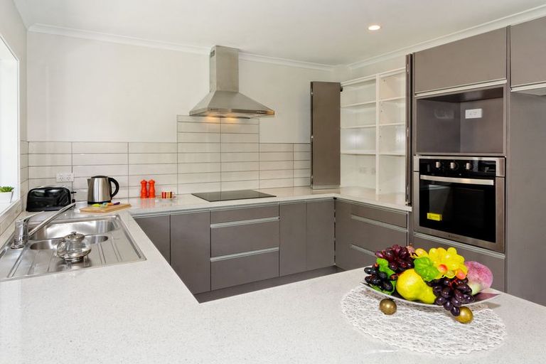 Photo of property in 495a West Coast Road, Glen Eden, Auckland, 0602