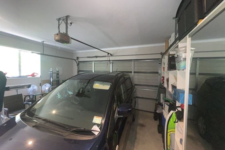 Photo of property in 15 Boardwalk Rise, Long Bay, Auckland, 0630