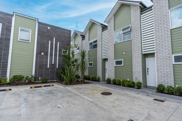 Photo of property in 14/10 Burrows Place, Frankton, Hamilton, 3204