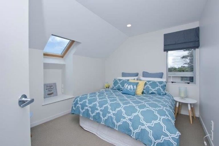 Photo of property in 1 Tay Street, Mount Maunganui, 3116