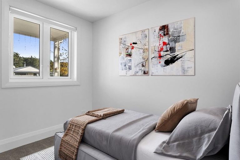 Photo of property in 12 Broadway Avenue, Waikuku Beach, 7473