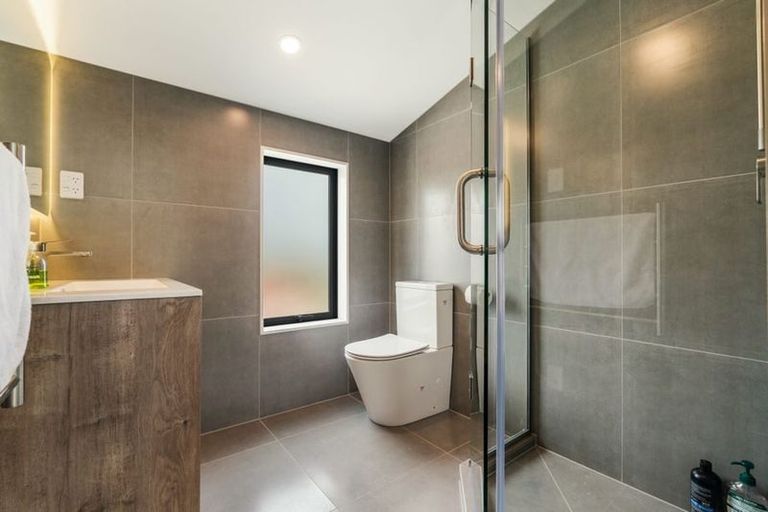 Photo of property in 3/49 Northboro Road, Belmont, Auckland, 0622