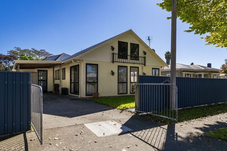 Photo of property in 100 Sylvan Road, Parkvale, Hastings, 4122